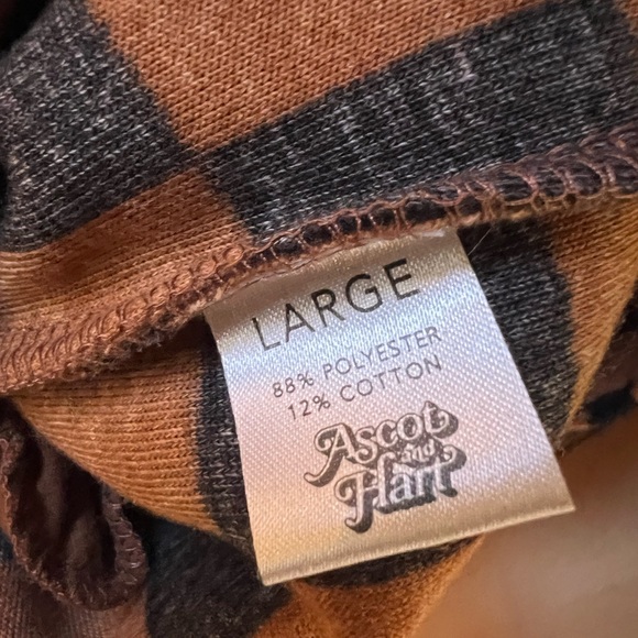 Ascot and Hart Checkered Black and Brown Button-Up Duster Coat - Picture 5 of 6